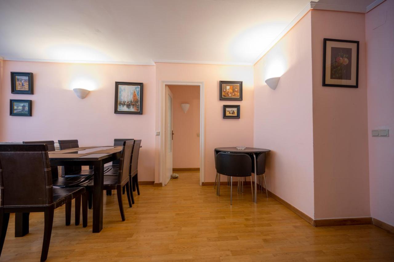 Beautiful Parque Loix 4 Bedroom Apartment Shared Pool, Tennis Court Benidorm Exteriör bild