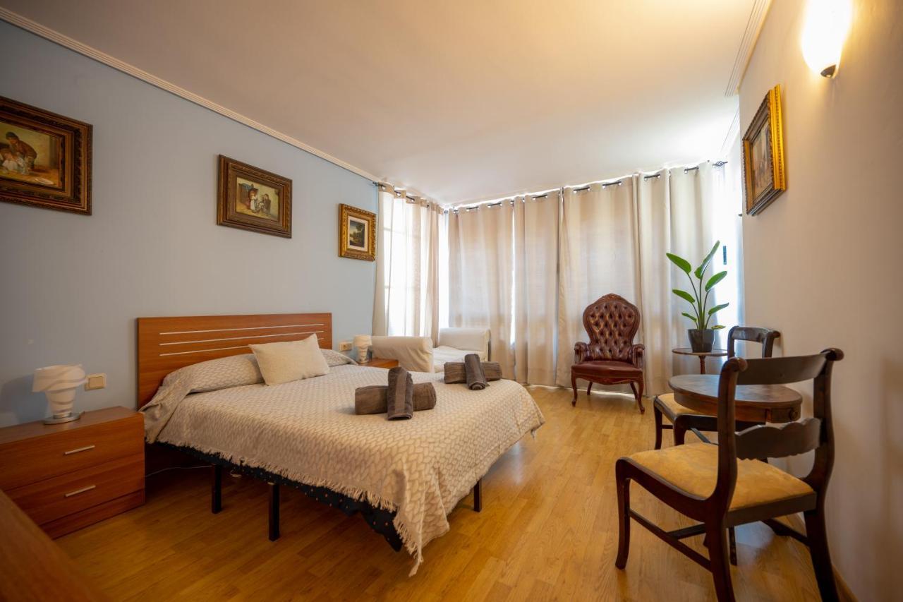 Beautiful Parque Loix 4 Bedroom Apartment Shared Pool, Tennis Court Benidorm Exteriör bild