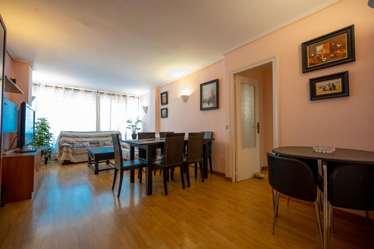 Beautiful Parque Loix 4 Bedroom Apartment Shared Pool, Tennis Court Benidorm Exteriör bild