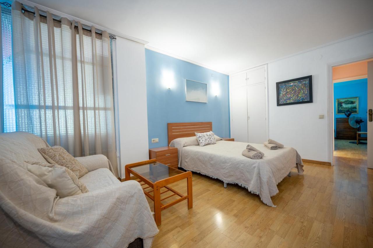 Beautiful Parque Loix 4 Bedroom Apartment Shared Pool, Tennis Court Benidorm Exteriör bild