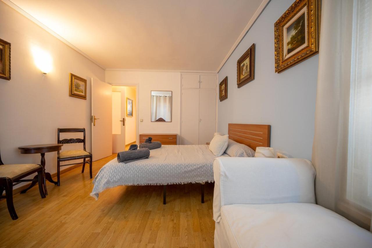 Beautiful Parque Loix 4 Bedroom Apartment Shared Pool, Tennis Court Benidorm Exteriör bild