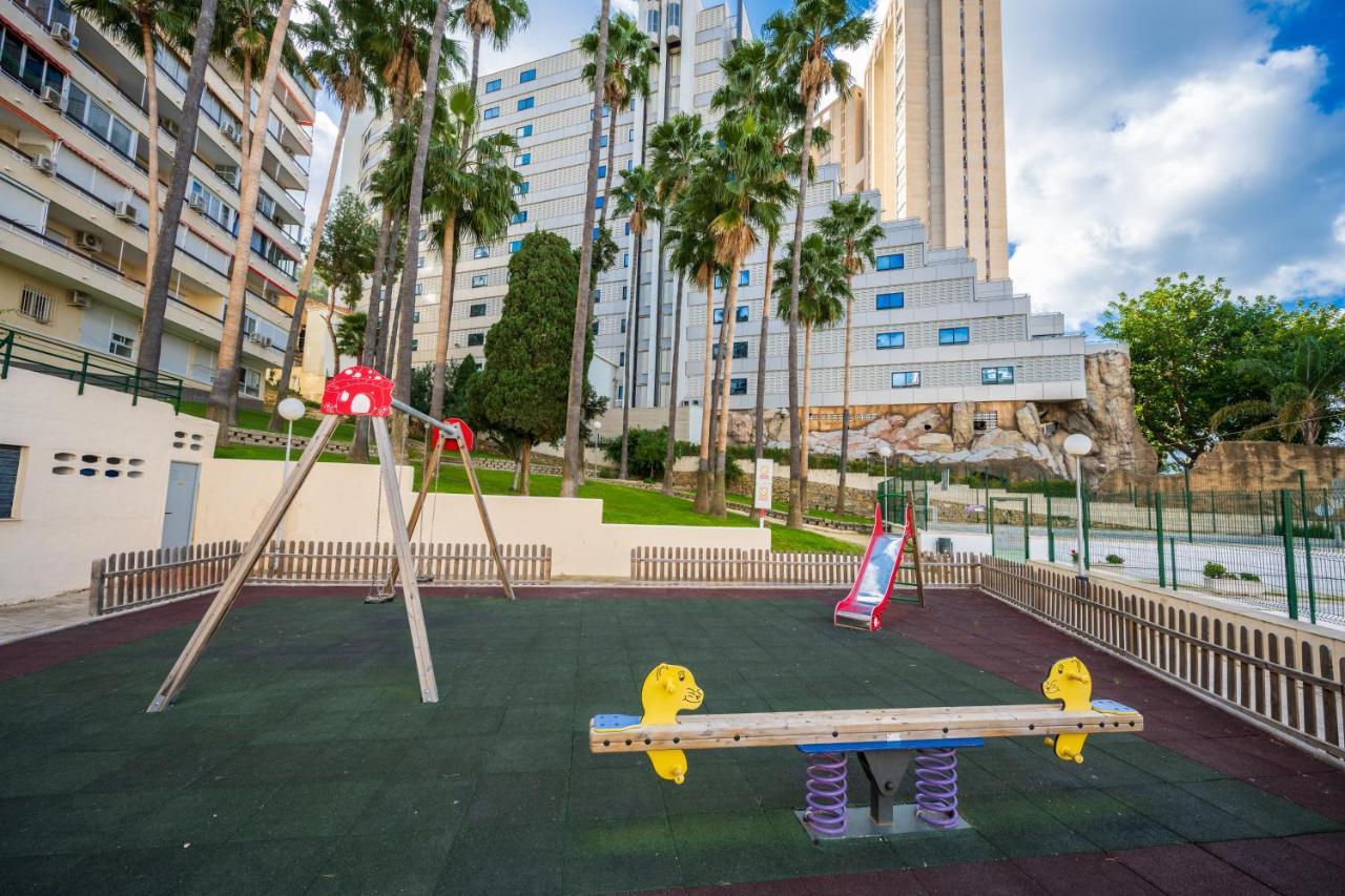 Beautiful Parque Loix 4 Bedroom Apartment Shared Pool, Tennis Court Benidorm Exteriör bild
